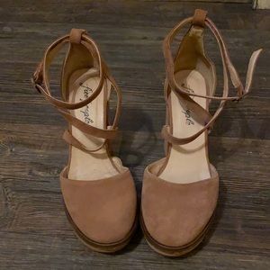 Free People Remi platform heels.